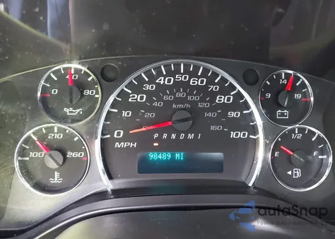 2018 Chevrolet Express 2500 Work Van z USA, uszkodzony, nr VIN 1GCWGAFP0J1342902